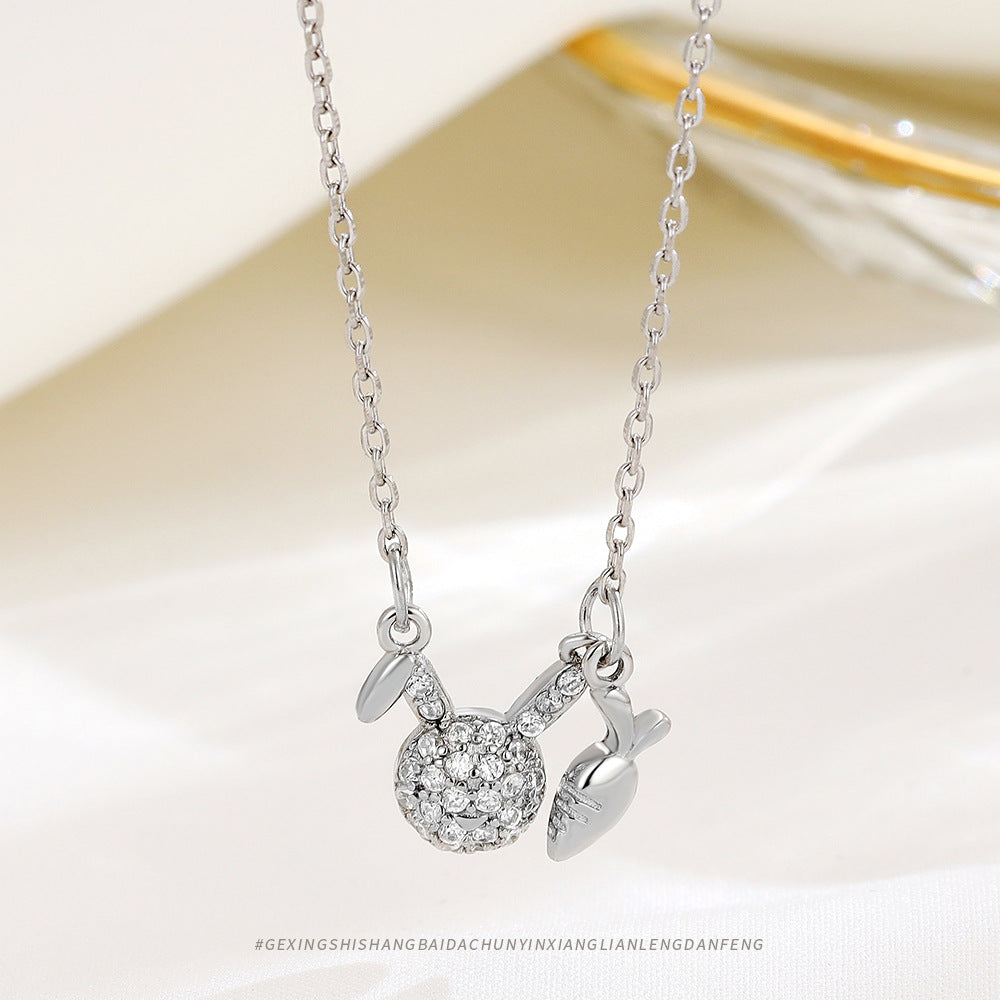 High-end, Personalized Clavicle Necklace Accessory