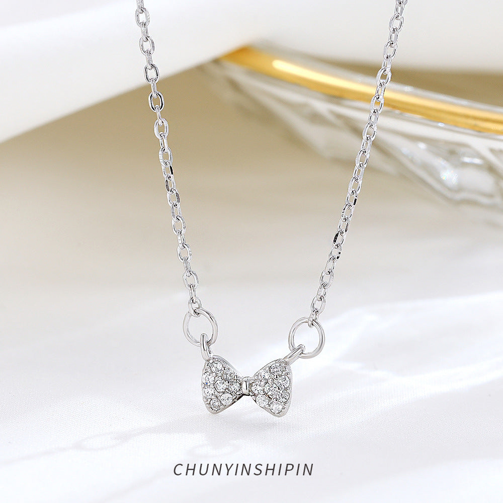 High-end, Personalized Clavicle Necklace Accessory