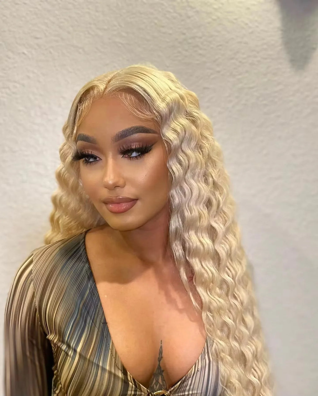 40 Inch Honey Blonde 613 HD Lace Frontal Wig 13x6 Curly Wigs Preplucked Loose Deep Wave Wigs Human Hair 13x4 Lace Frontal Wig