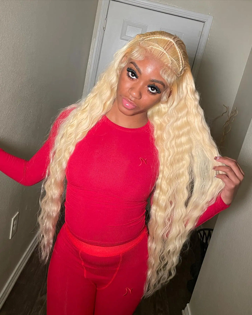 40 Inch Honey Blonde 613 HD Lace Frontal Wig 13x6 Curly Wigs Preplucked Loose Deep Wave Wigs Human Hair 13x4 Lace Frontal Wig