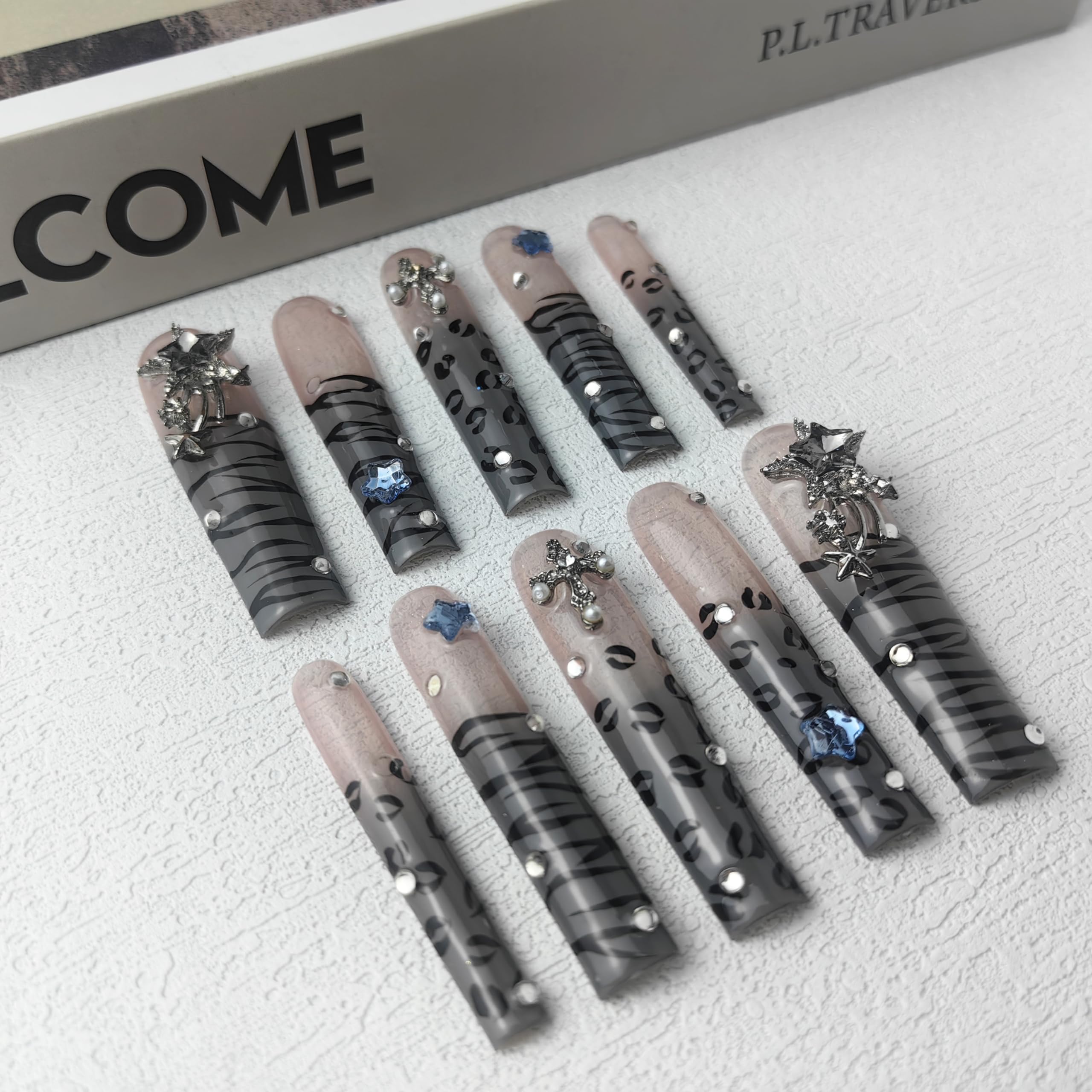 GGddsha Nails 2025 Long Novel Design And Reusable Handmade Nails Pmma Acrylic Nails Press On Nails Kit WithBox Gifts For Women,Stellar Stripe